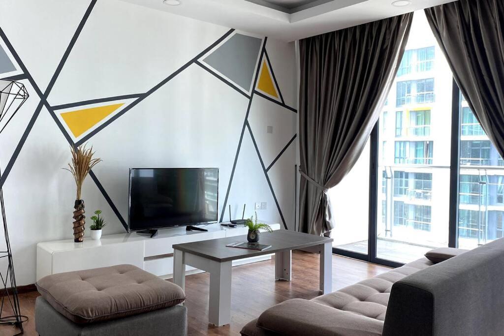 #2.1 Jazz Large Bed Vivacity 3rooms Apartment *