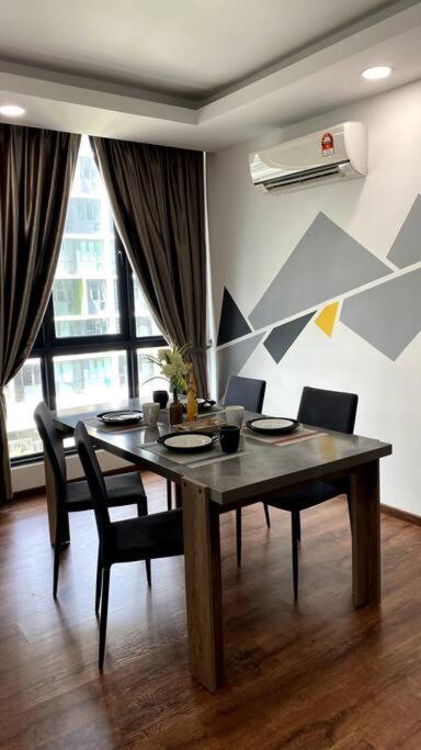 #2.1 Jazz Large Bed Vivacity 3rooms Apartment